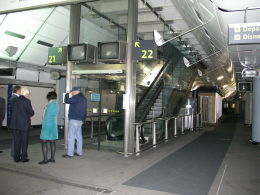 Waterloo International, escalators at lower level